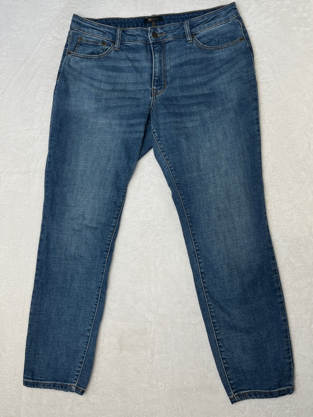 FRYE Straight Leg Jeans Med Wash Western Classic sz 10 Cowgirl Boho Mid Rise